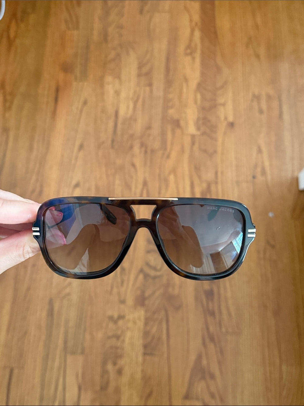 Women’s Marc Jacob’s aviator’s